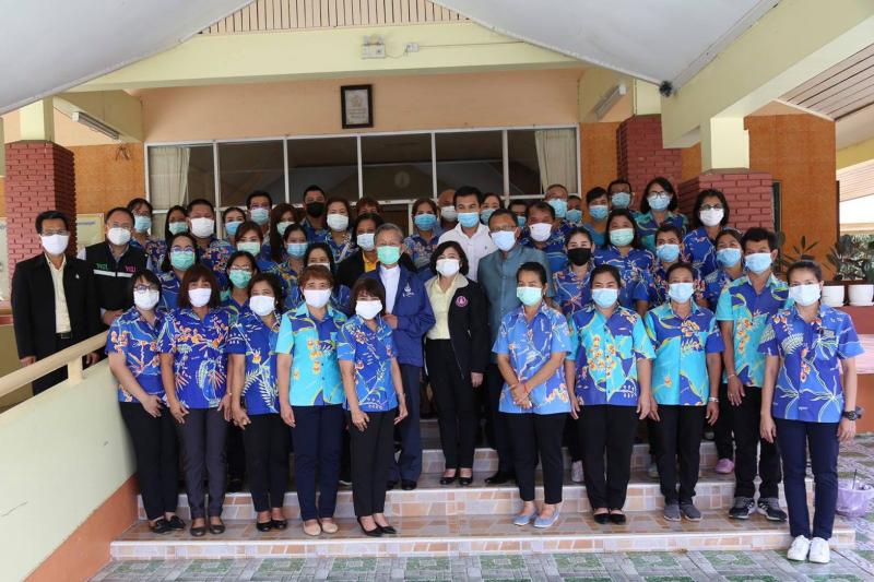 ปลัด พม. ร่วมลงพื้�