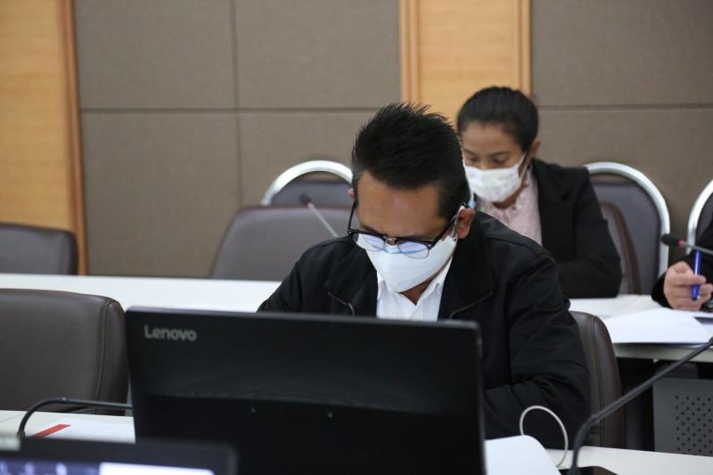 รองปลัด พม. เป็นปร�