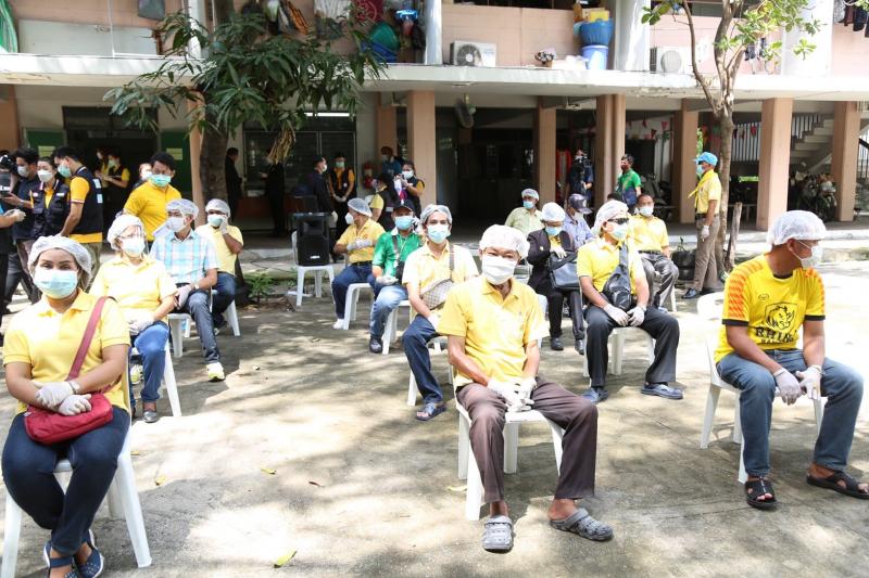 รมว.พม. พร้อมด้วยผ�