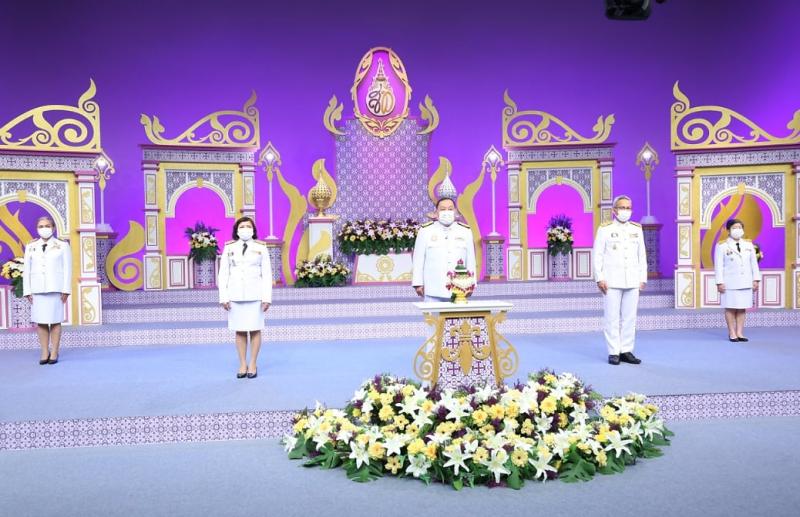 รมว.พม. นำคณะผู้บร�