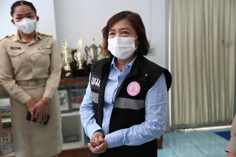 ปลัด พม. ร่วมกับปร�