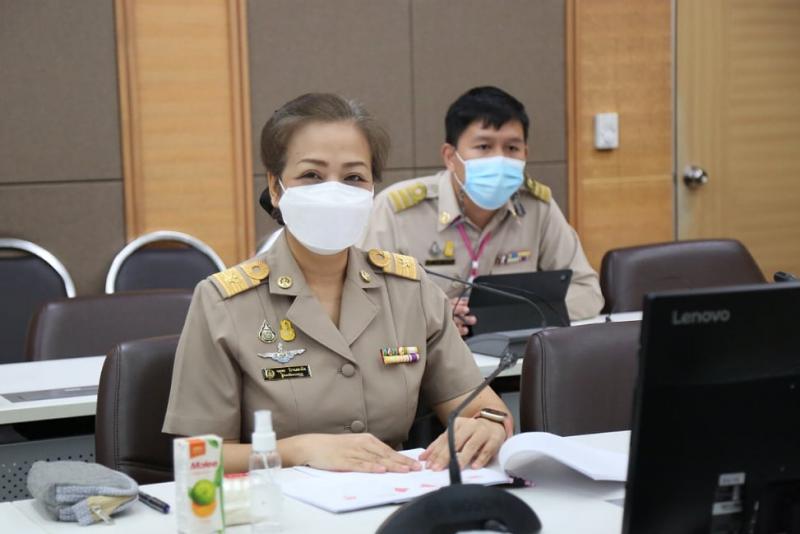 รองปลัด พม. เป็นปร�