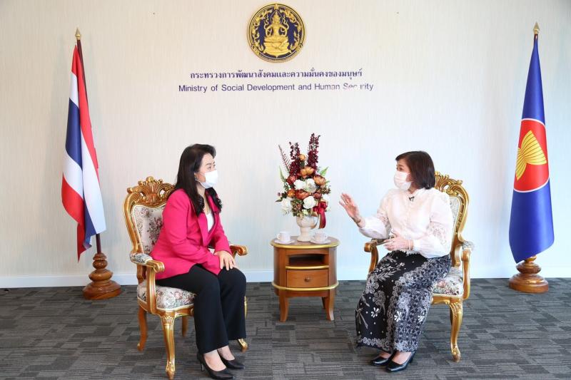 ปลัด พม. บันทึกเทป�