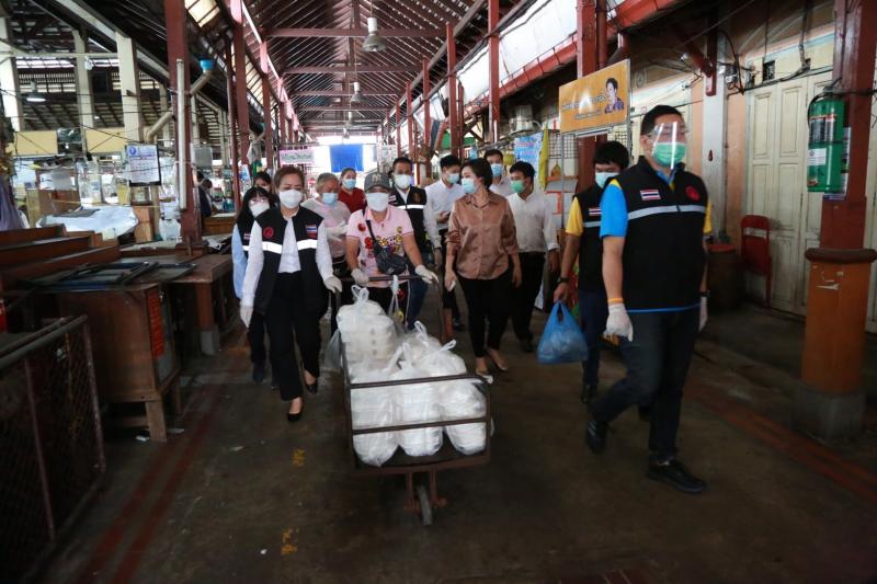 ผต.พม. เป็นตัวแทนม�