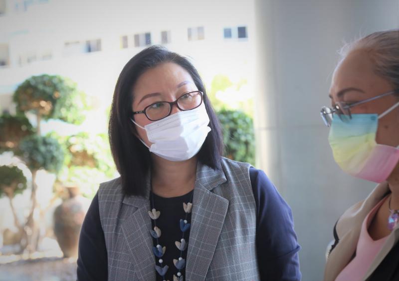 รองปลัด พม. เป็นผู�