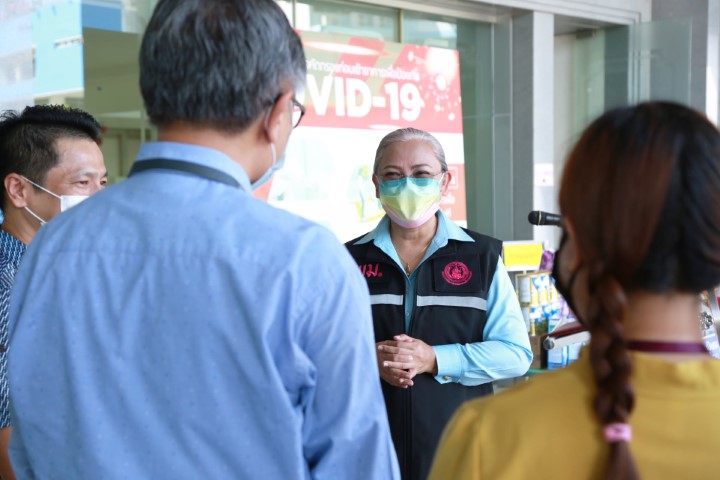 รองปลัด พม. เป็นผู�