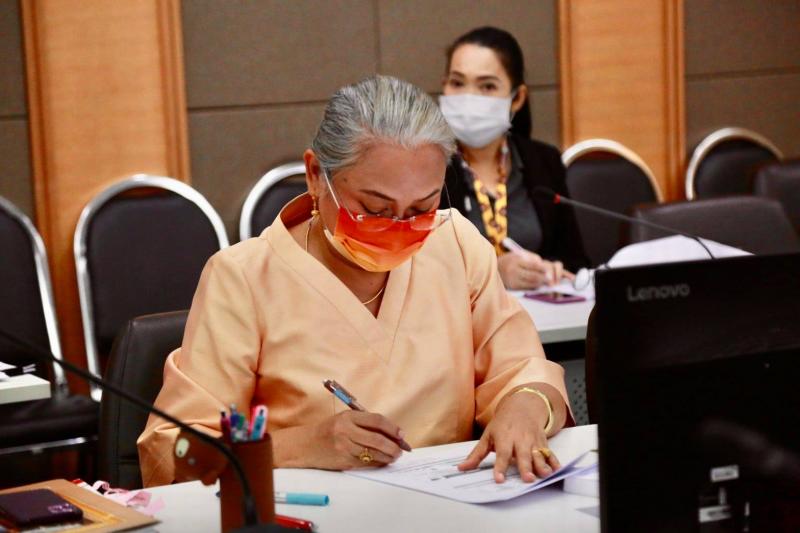 รมว.พม. เป็นประธาน�