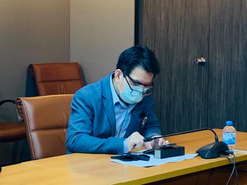 ให้สัมภาษณ์การศึ�