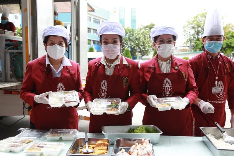 รมว.พม. เป็นผู้รับ�