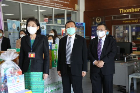 ปลัด พม. พร้อมด้วย �