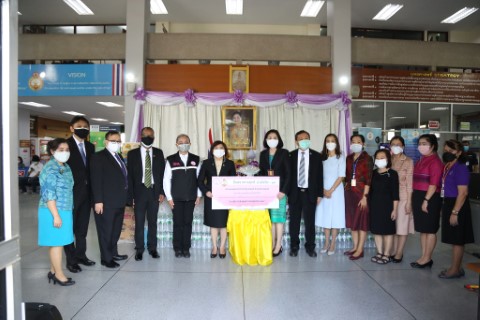 ปลัด พม. พร้อมด้วย �