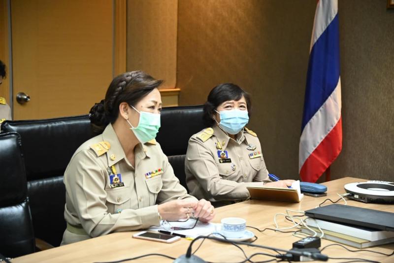 รมว.พม. หารือกับนา�