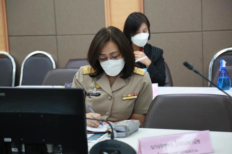 ปลัด พม. เป็นประธา�