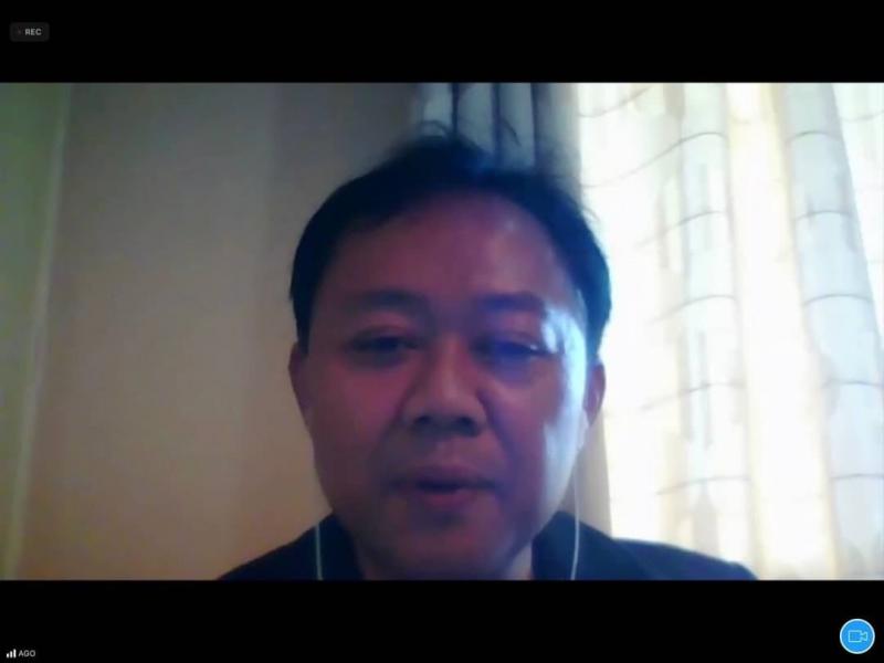 รองปลัด พม. เป็นปร�