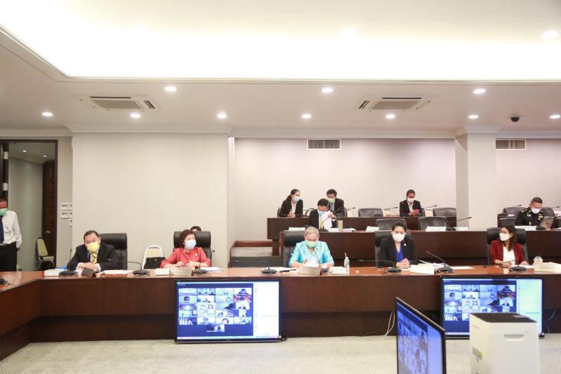 รมว.พม. รองประธานก�