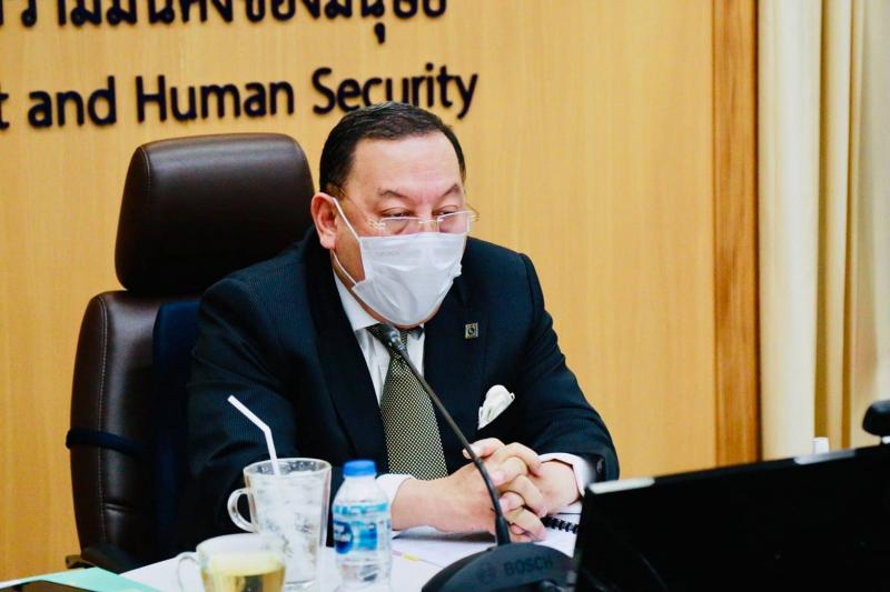 รมว.พม. เป็นประธาน�