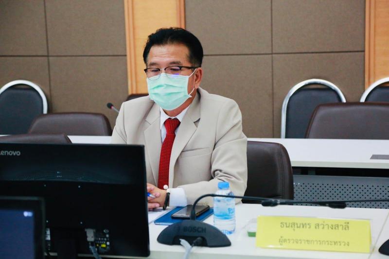 ปลัด พม. เป็นประธา�