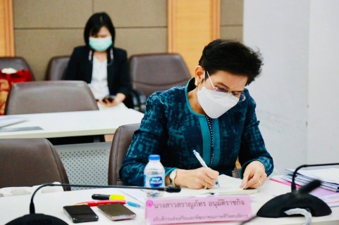 รมว.พม. เป็นประธาน�