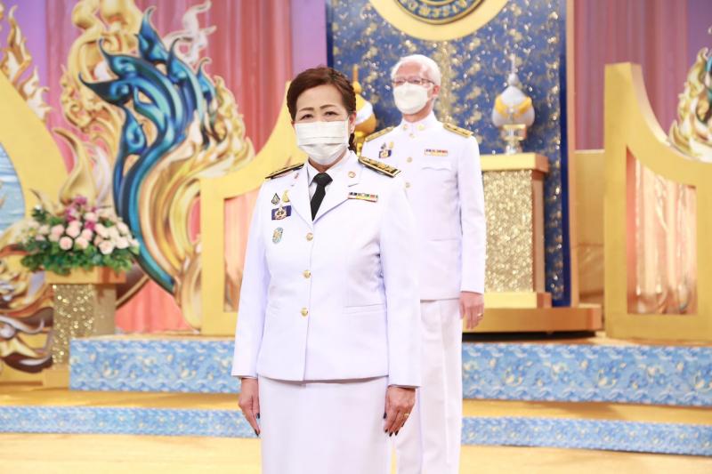 รมว.พม. พร้อมคณะผู�