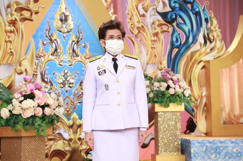 รมว.พม. พร้อมคณะผู�
