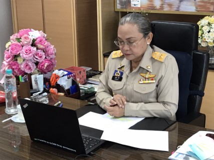 รองปลัด พม. เป็นปร�