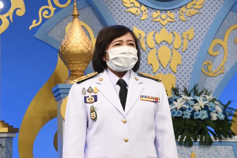 รมว.พม. พร้อมคณะผู�