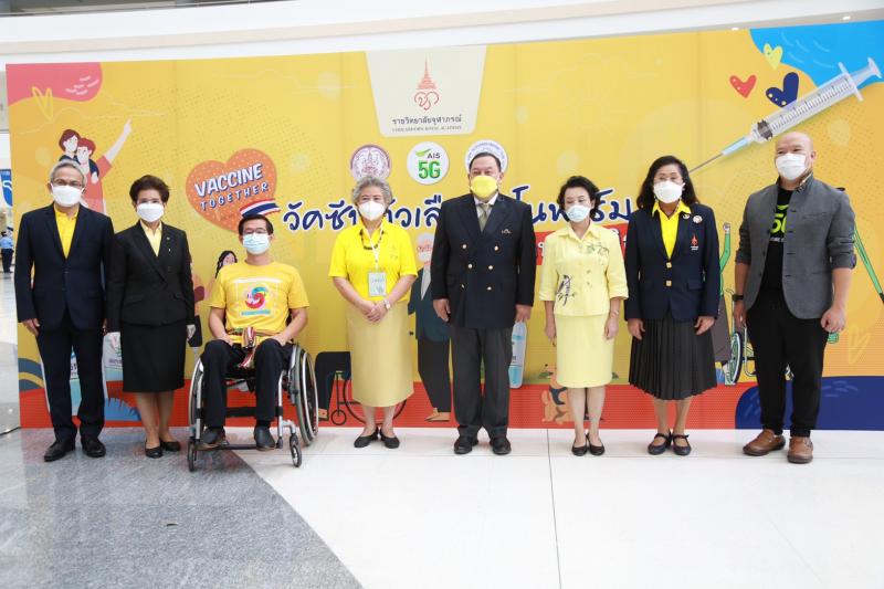 รมว.พม. ตรวจเยี่ยม�