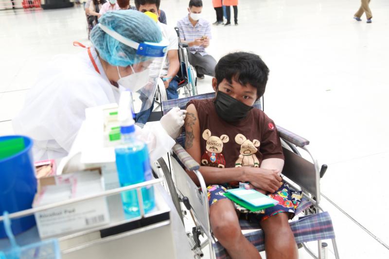 รมว.พม. ตรวจเยี่ยม�