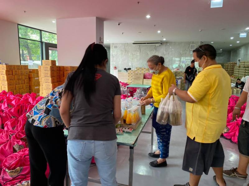 รองปลัด พม. ให้กำล�