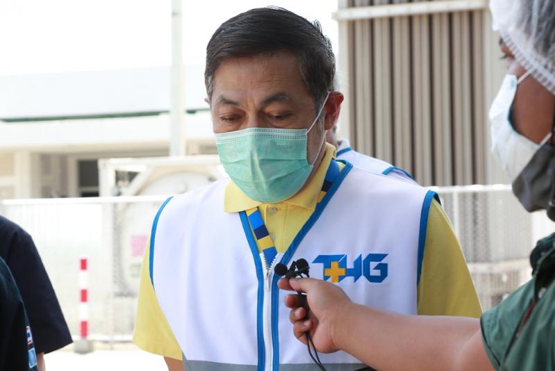 รมว.พม. พร้อมด้วยค�