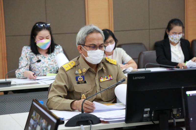 ปลัด พม. เป็นประธา�