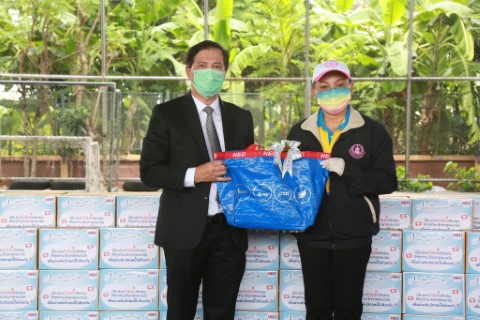 รองปลัด พม. รับมอบ�