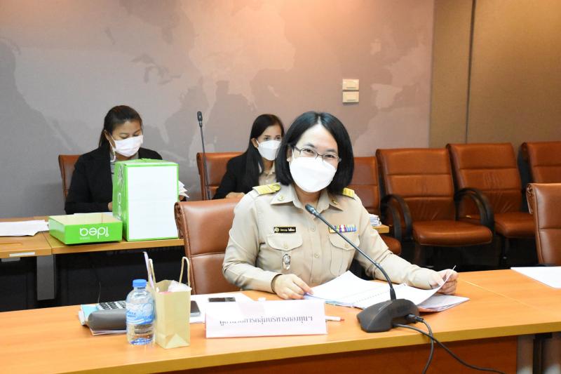 รองปลัด พม. เป็นปร�