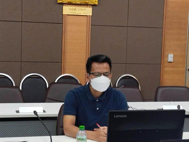 รองปลัด พม. เป็นปร�