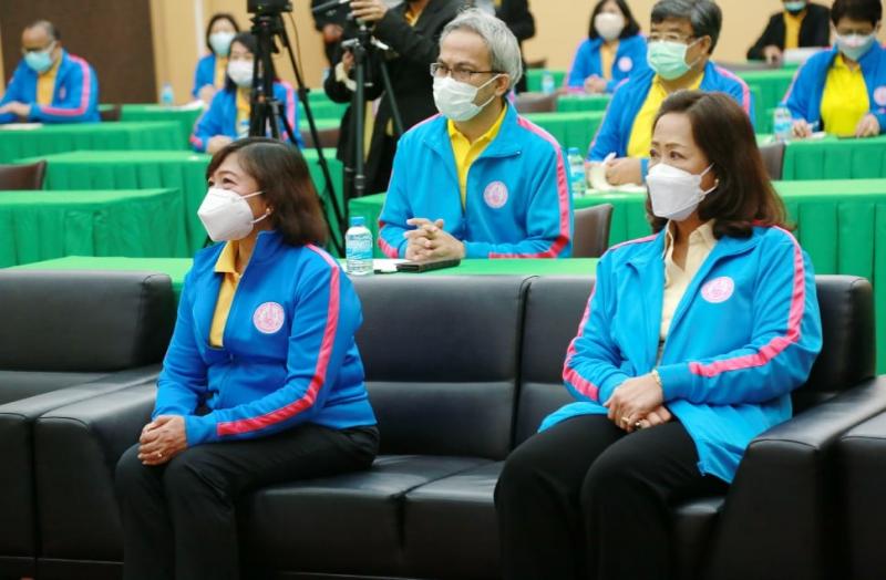เป็นประธานในการแ�