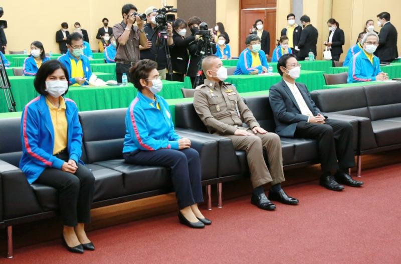 เป็นประธานในการแ�