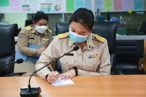 เข้าร่วมประชุมกา�