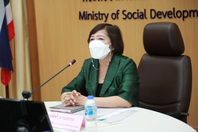 ปลัด พม. เป็นประธา�