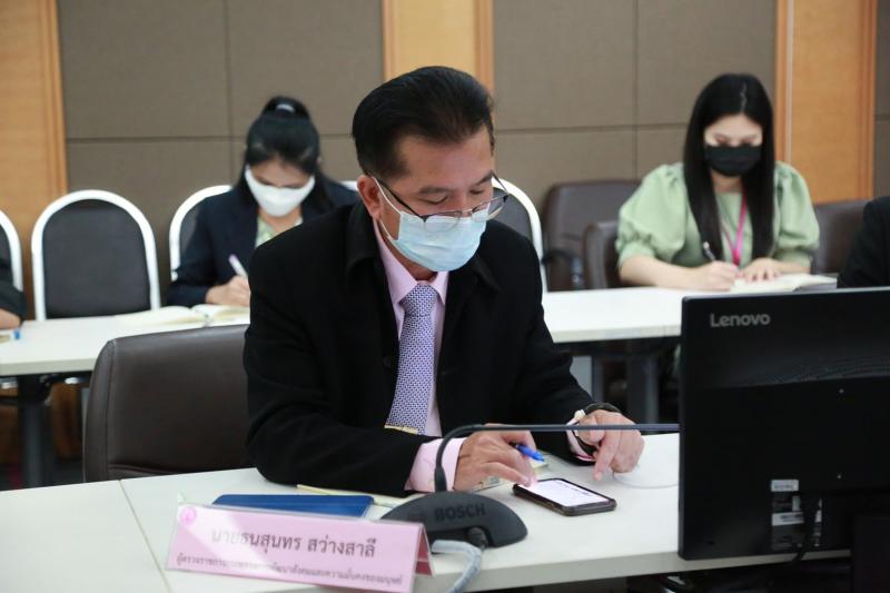 ปลัด พม. เป็นประธา�