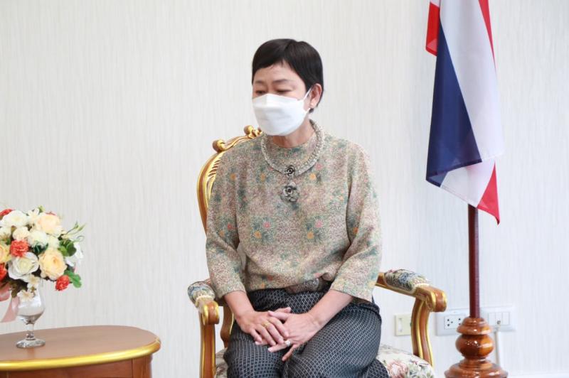 ปลัด พม. พร้อมด้วย �