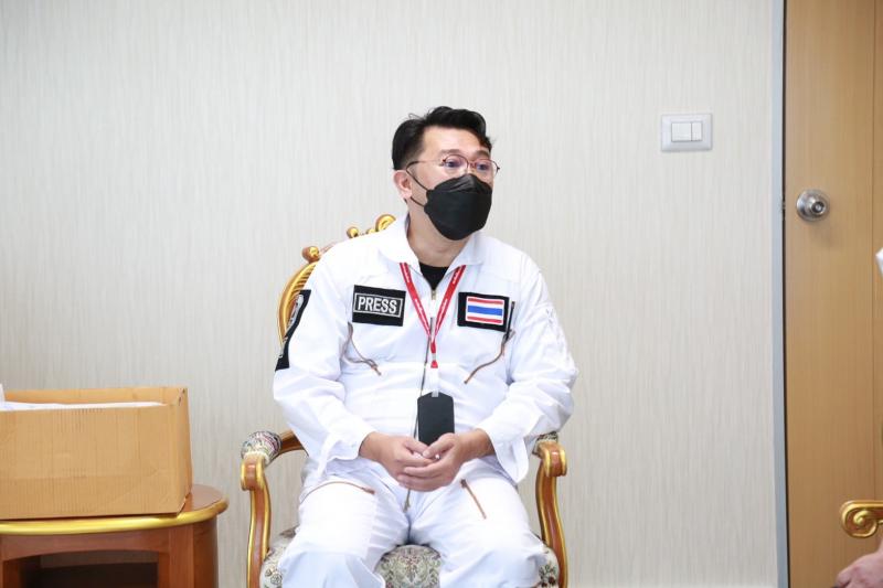 ปลัด พม. พร้อมด้วย �