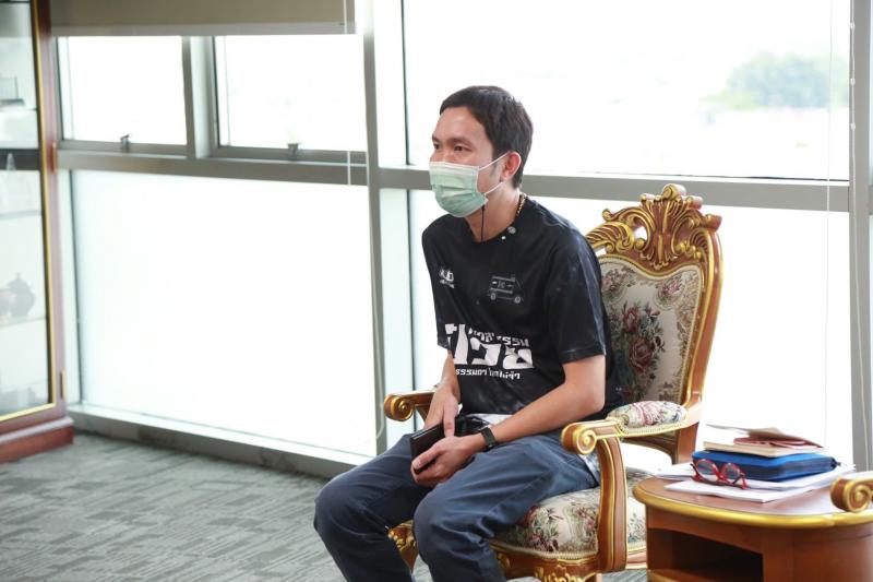 ปลัด พม. พร้อมด้วย �