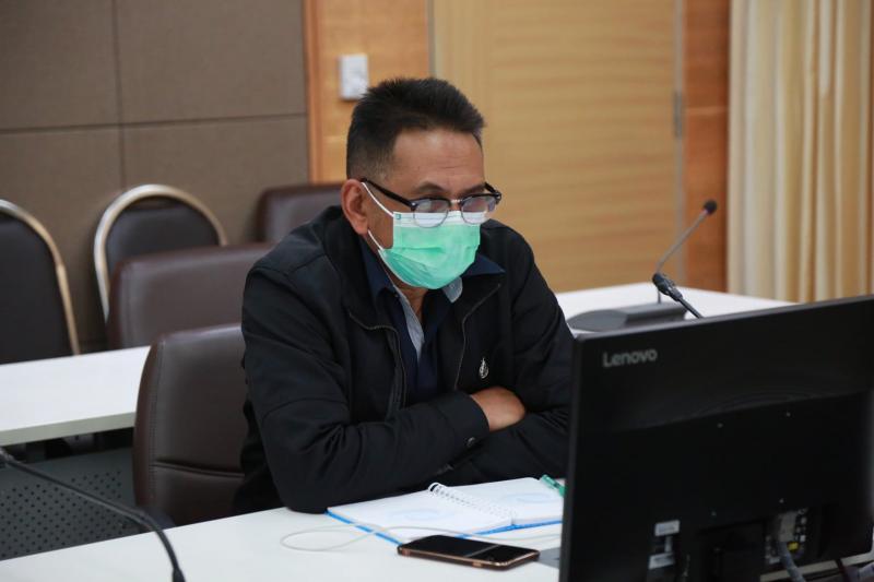 รองปลัด พม. เป็นปร�