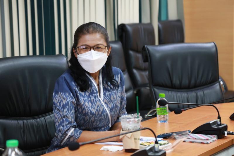รองปลัีด พม. เป็นป�