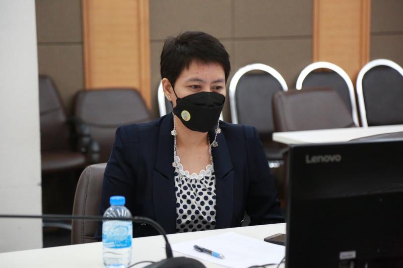 รองปลัด พม. เป็นปร�