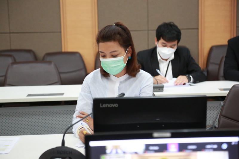รองปลัด พม. เป็นปร�