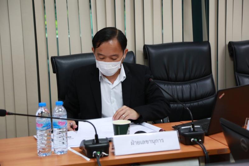 รองปลัด พม. เป็นปร�