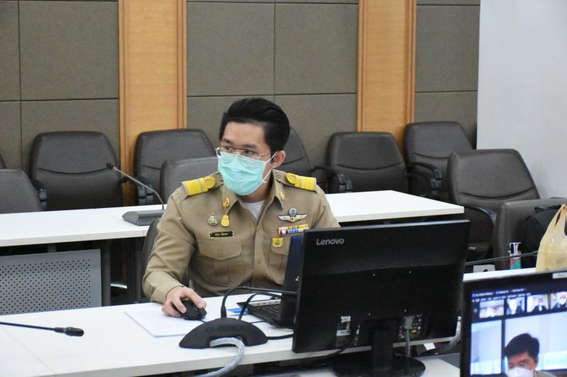 เข้าร่วมประชุมร่�