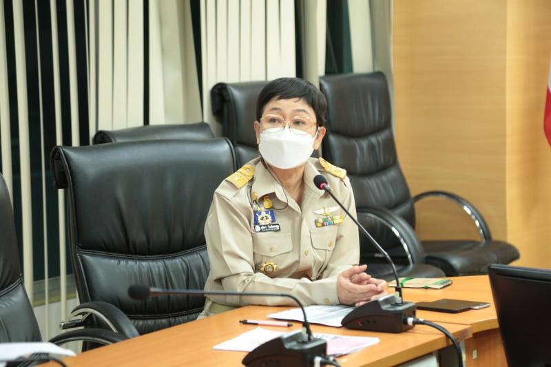 รองปลัด พม. เป็นปร�