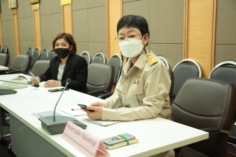 ปลัด พม. เป็นประธา�